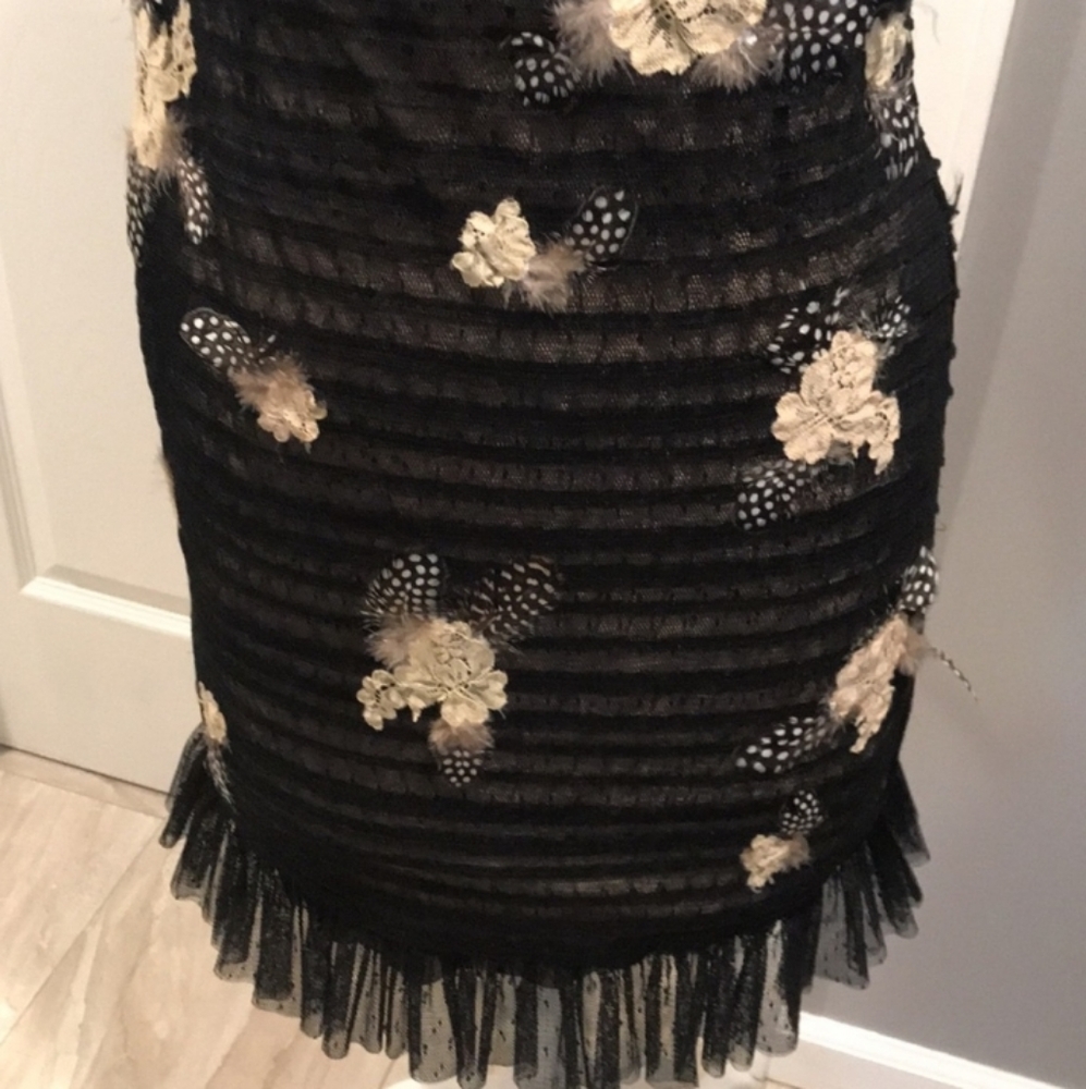 Beautiful BCBGMaxAzria dress - Picture 5 of 8